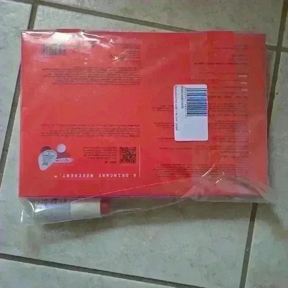 - NWT FACE GYM ACTIVE BLAST​ - Picture 3 of 3